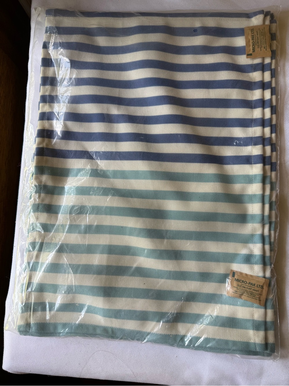 Set of 4 Katie Kime Coastal Striped Placemats New